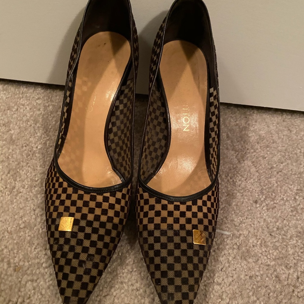 Vintage Louis Vuitton Damier Ebène Heels